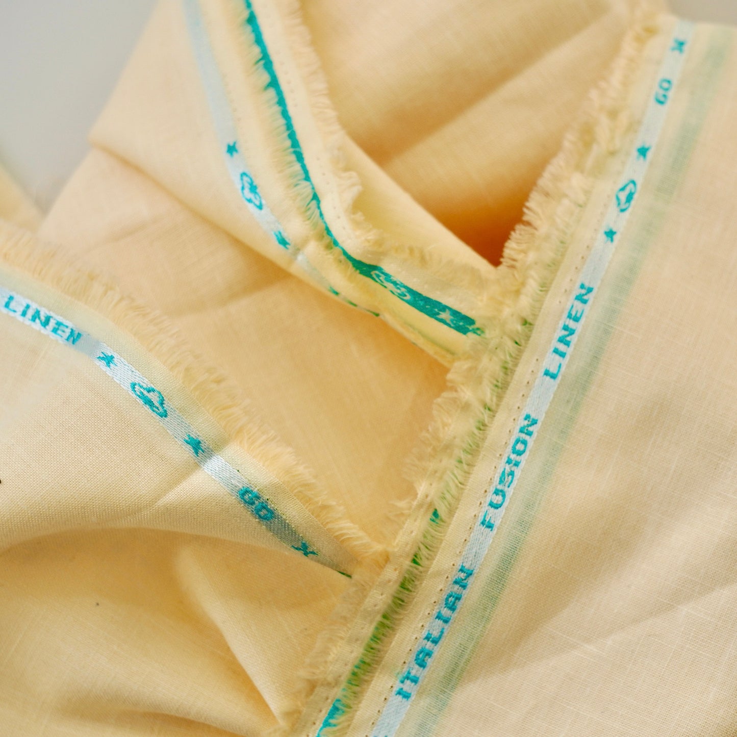 Pure Linen Blend 60 Lea - Color: Orange - Width: 58 inches